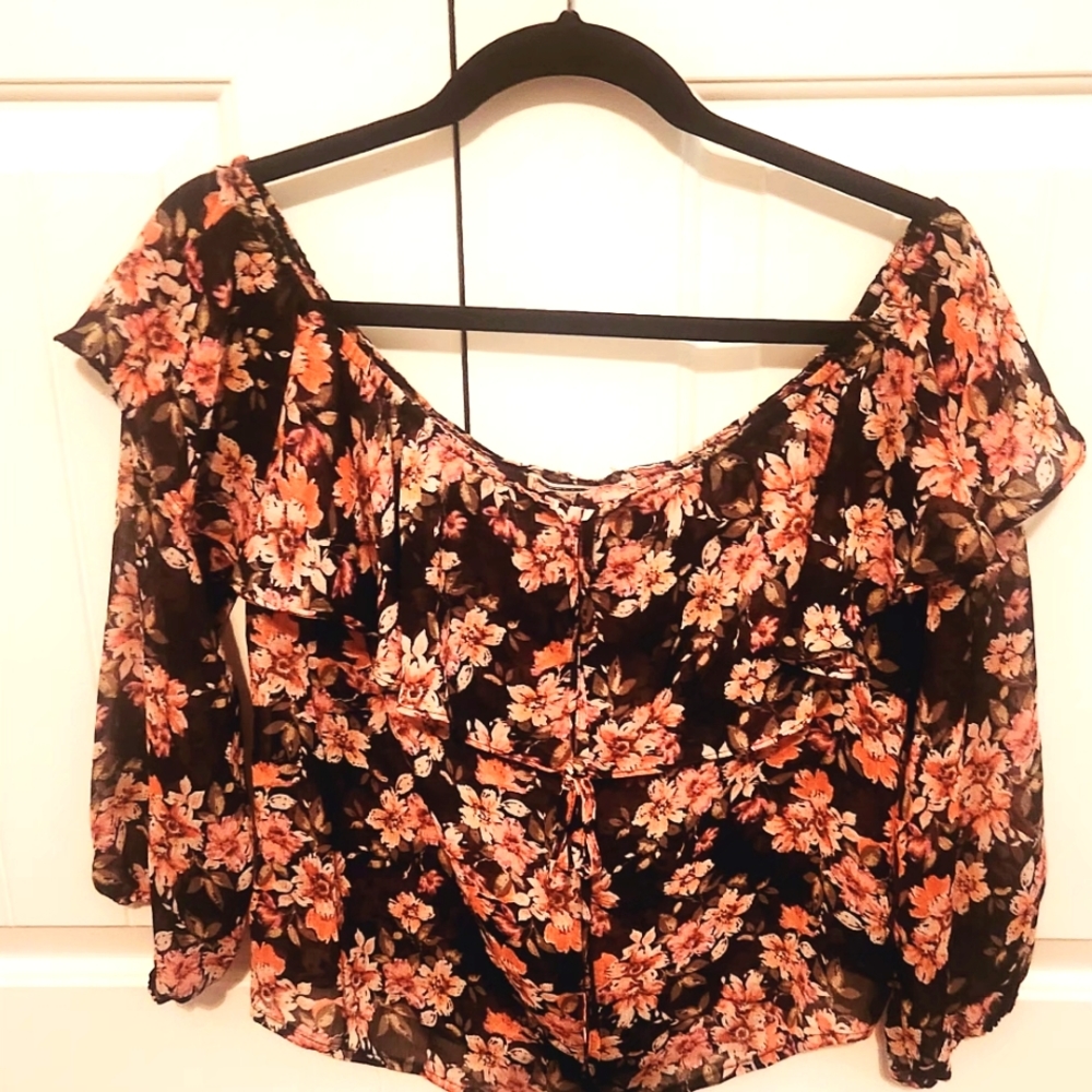 Flying tomatoe blouse